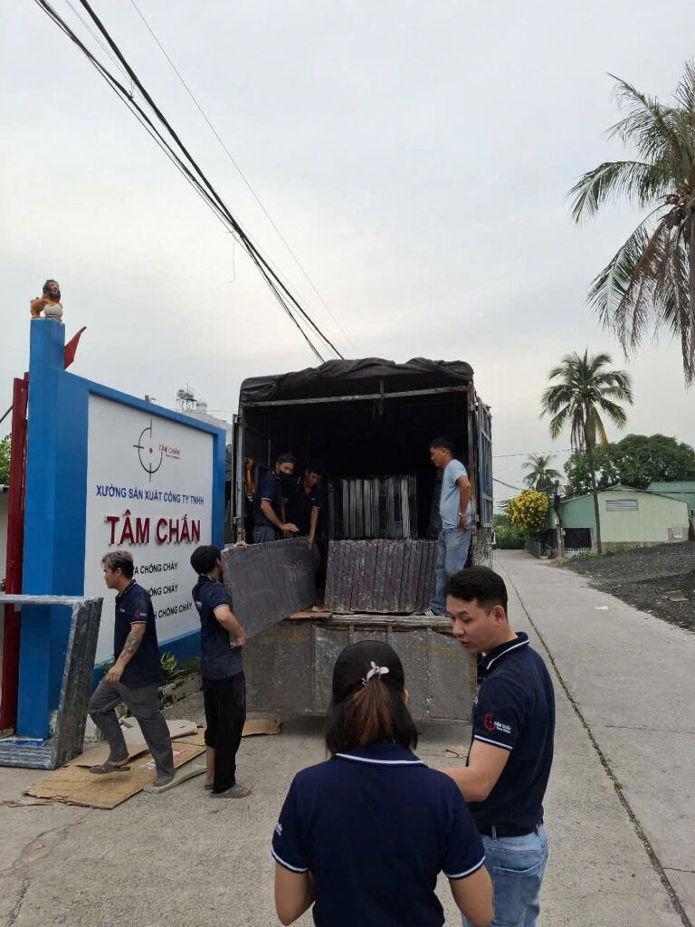 cửa thép chống cháy giá rẻ