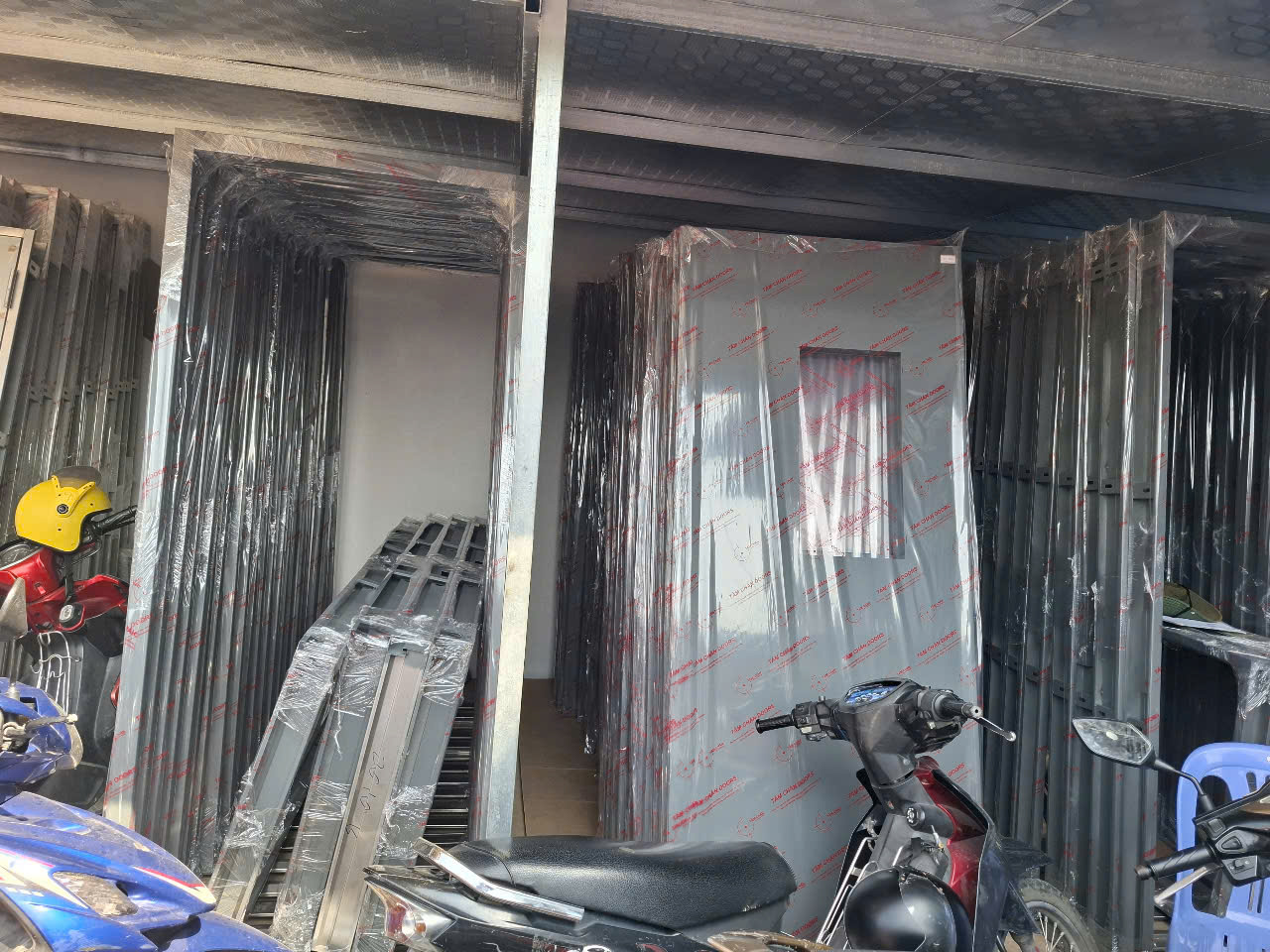 cửa kính chống cháy phường Tân Định giá rẻ