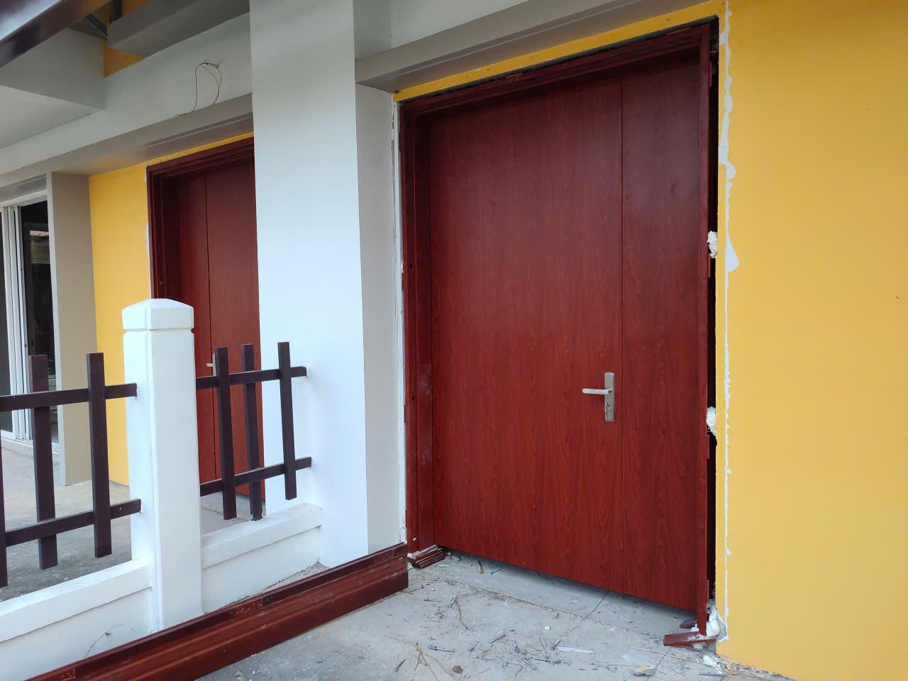 Cửa chống cháy căn hộ chung cư
