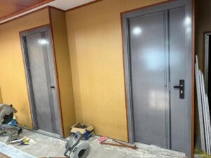 Cửa chống cháy căn hộ chung cư